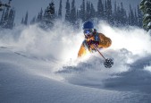 世界杯分组抽签-莱万跨界封神！足球巨星爆冷击败RNG，全场沸腾